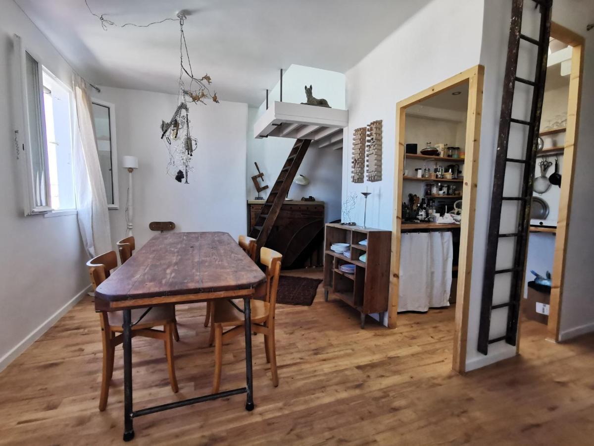 Le 5e Ciel : Un Nid Au Dessus De * Marseille