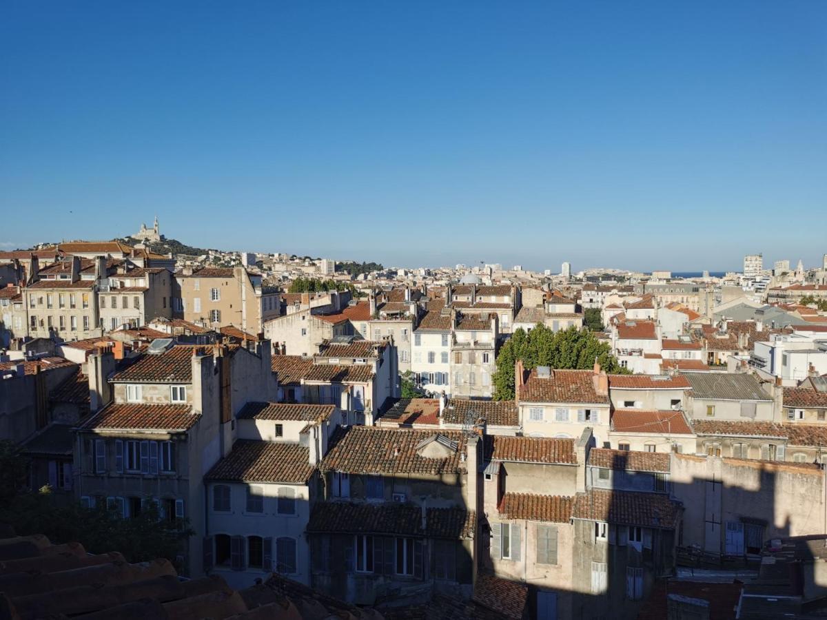 Le 5e Ciel : Un Nid Au Dessus De * Marseille